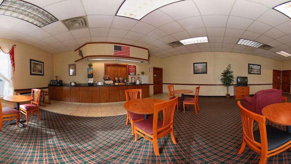 Econo Lodge Cullman Bagian luar foto